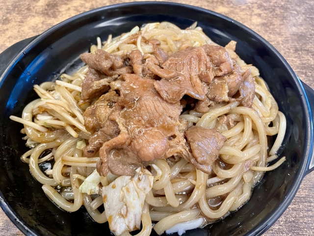 ラヴィットで紹介されたホルモン焼きうどん